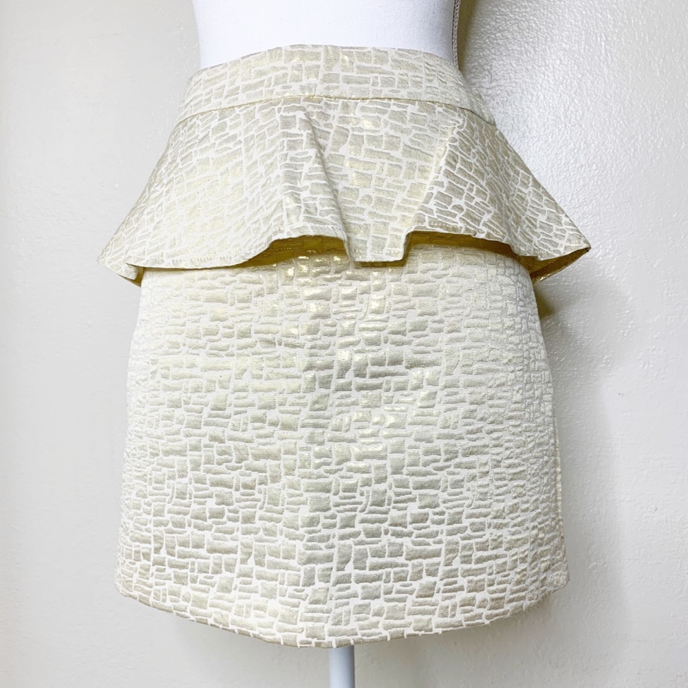 Forever 21skirt peplum shiny gold/cream. medium.